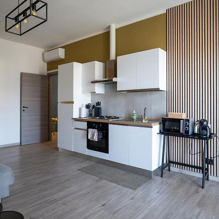 Casa Vacanze Aria Leggiuno Exteriör bild