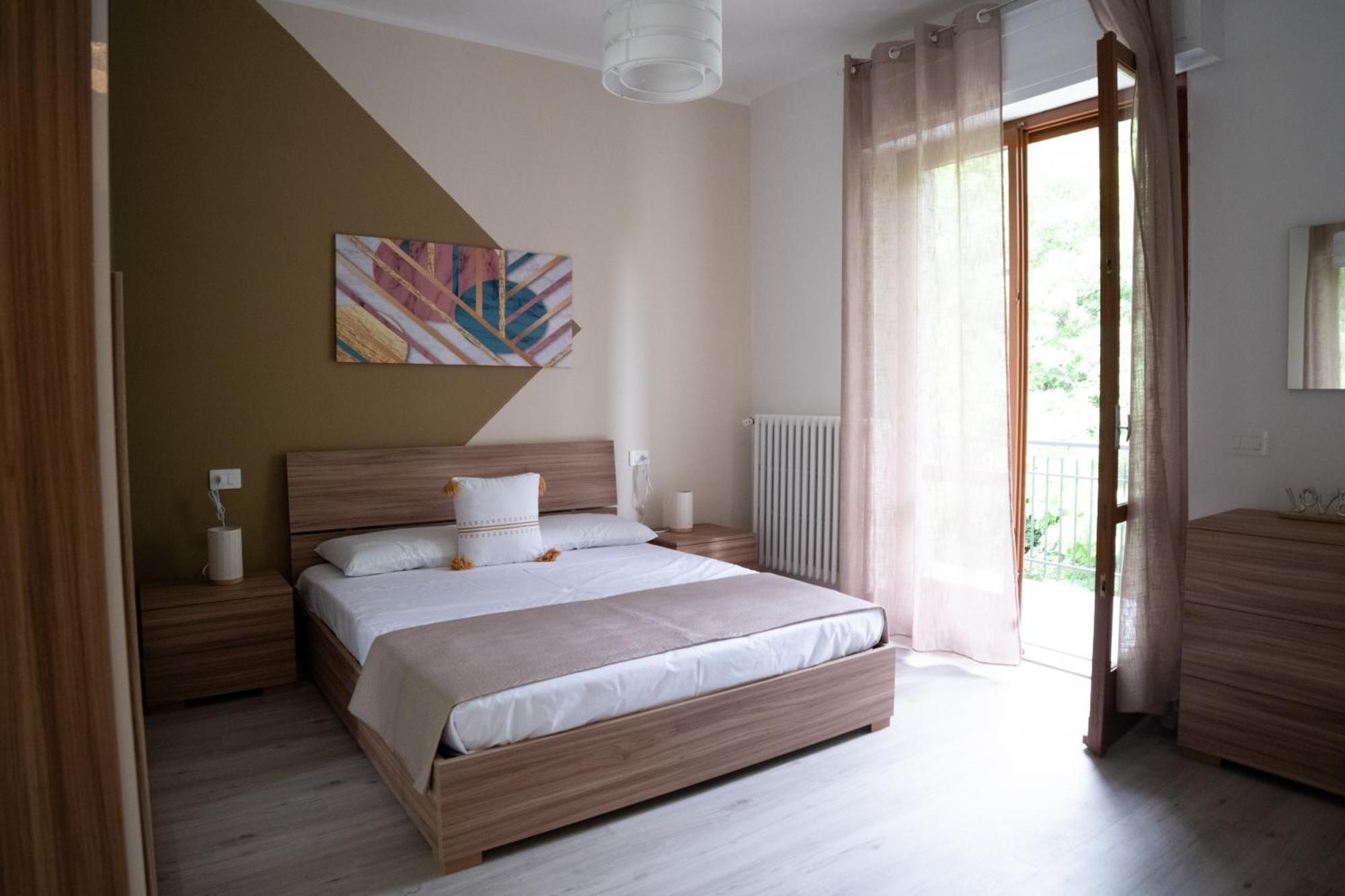 Casa Vacanze Aria Leggiuno Exteriör bild