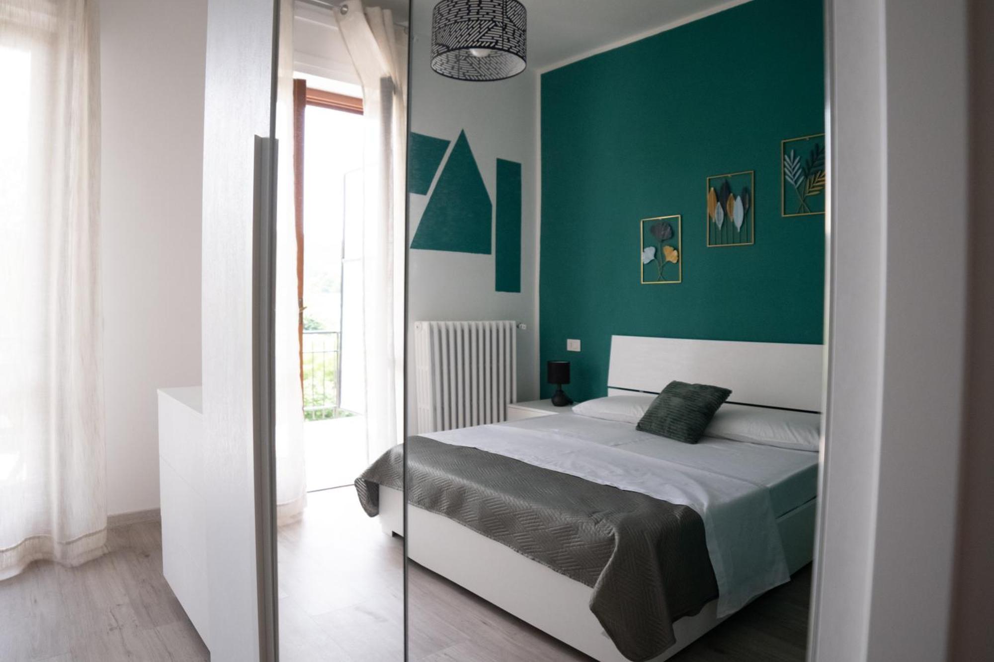 Casa Vacanze Aria Leggiuno Exteriör bild