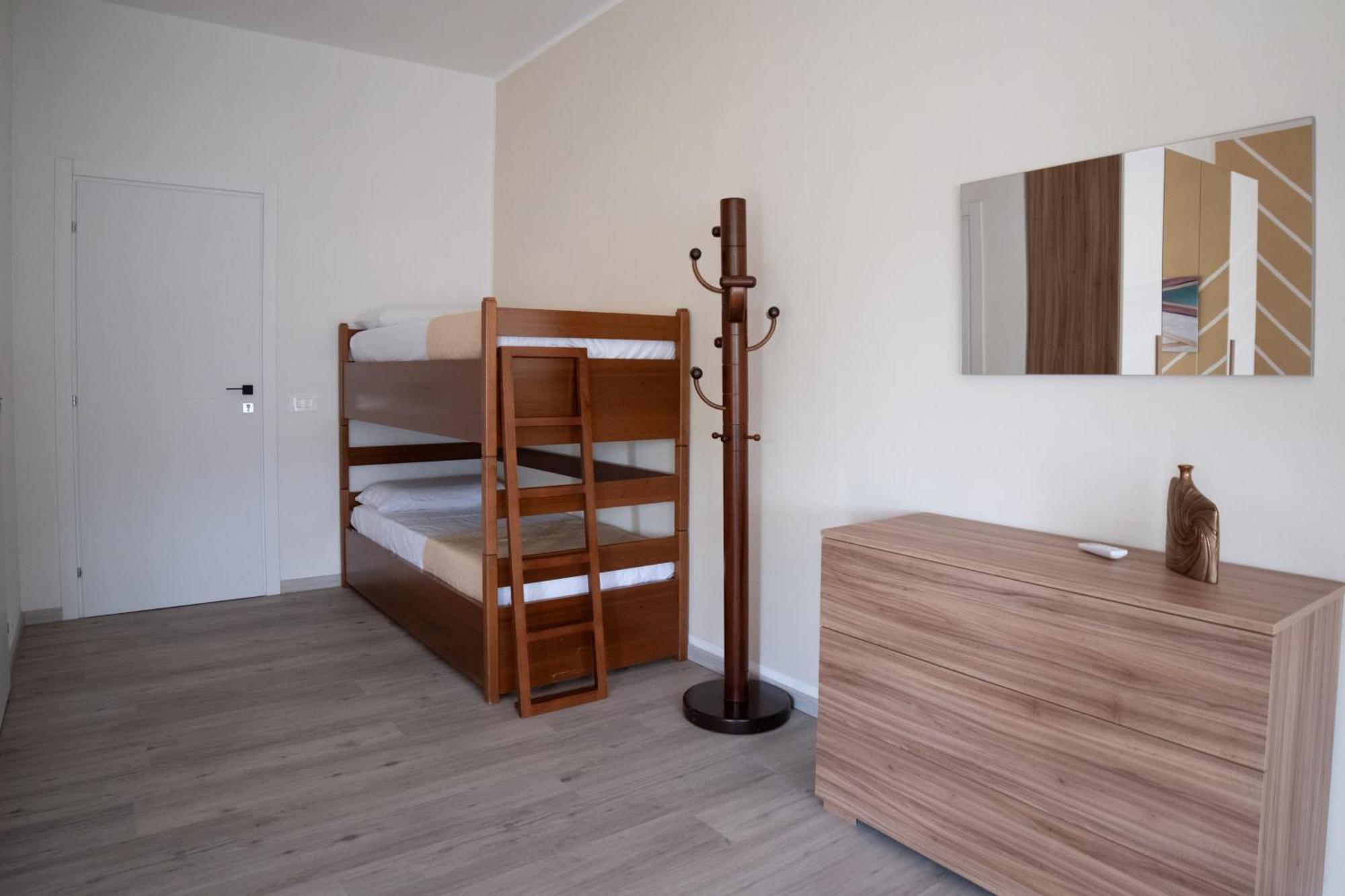 Casa Vacanze Aria Leggiuno Exteriör bild