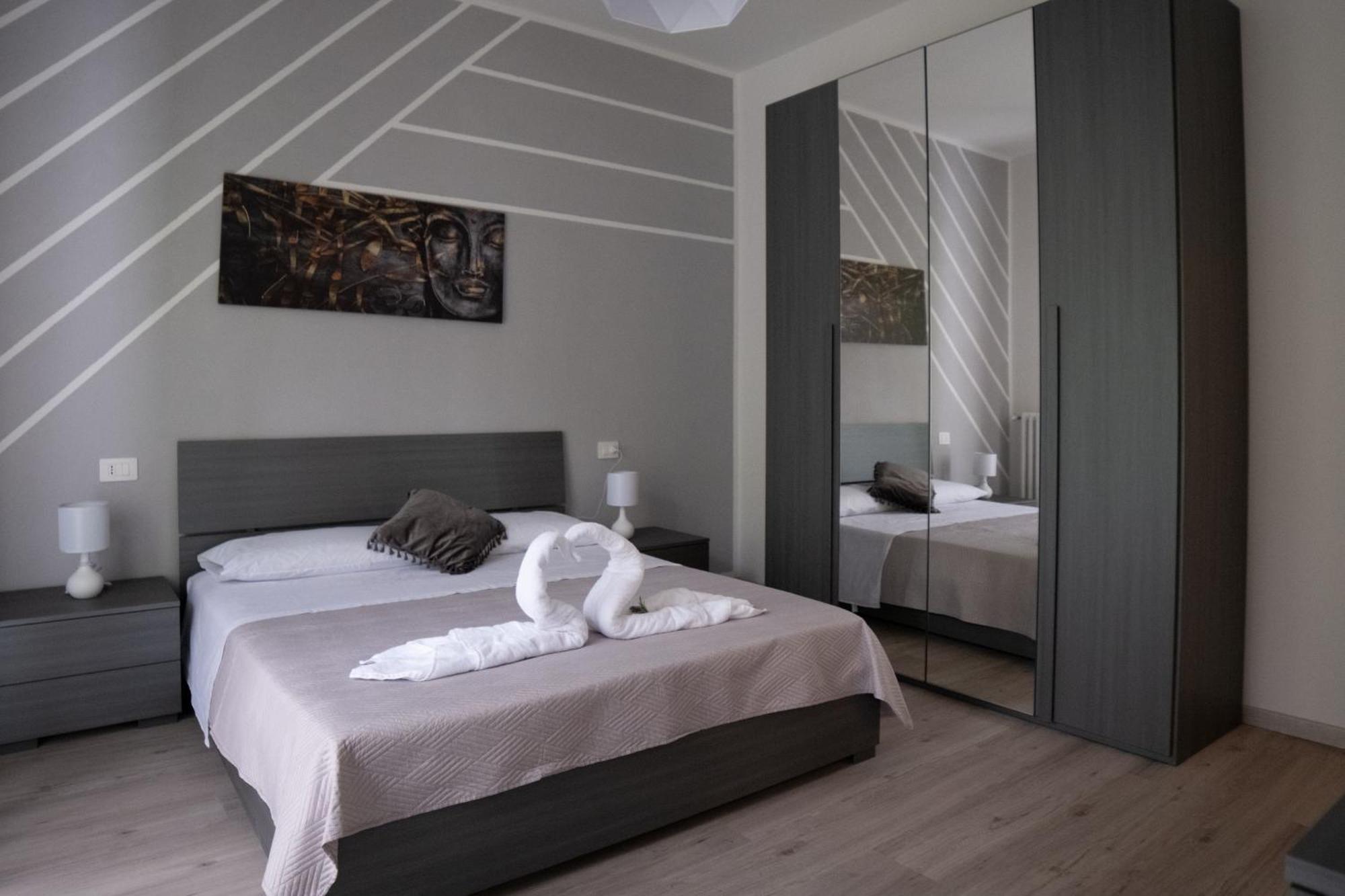Casa Vacanze Aria Leggiuno Exteriör bild