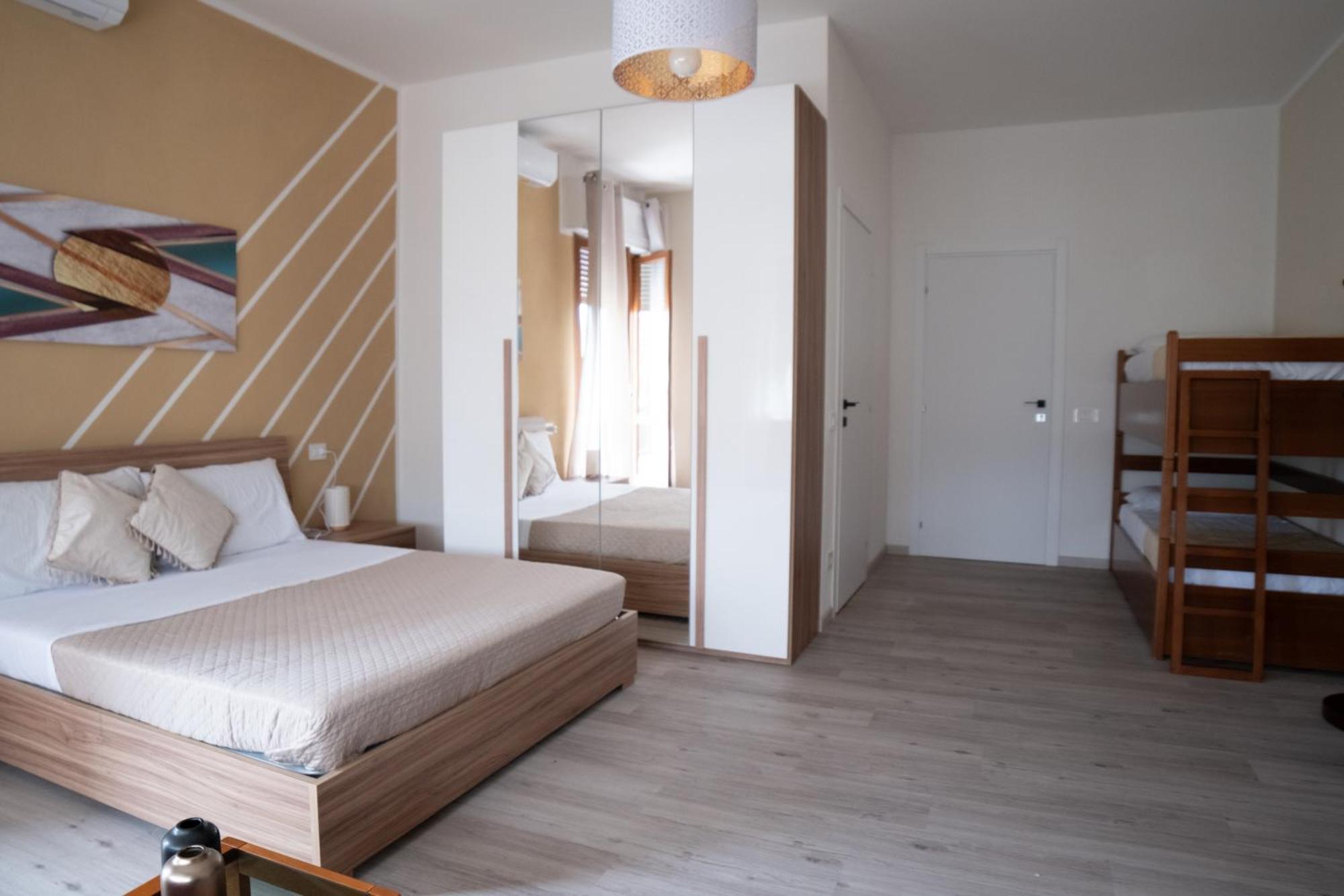 Casa Vacanze Aria Leggiuno Exteriör bild