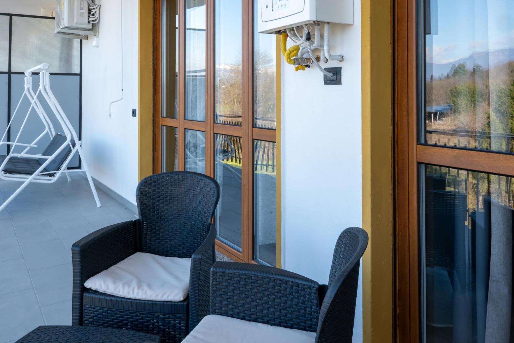 Casa Vacanze Aria Leggiuno Exteriör bild